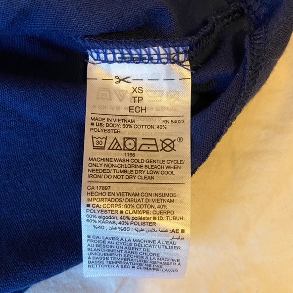 2/$15 Old Navy racer back tank top - Picture 3 of 6